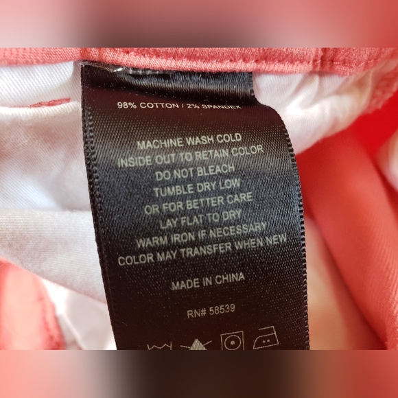 Kut from the Kloth Shorts 8 - Picture 5 of 5